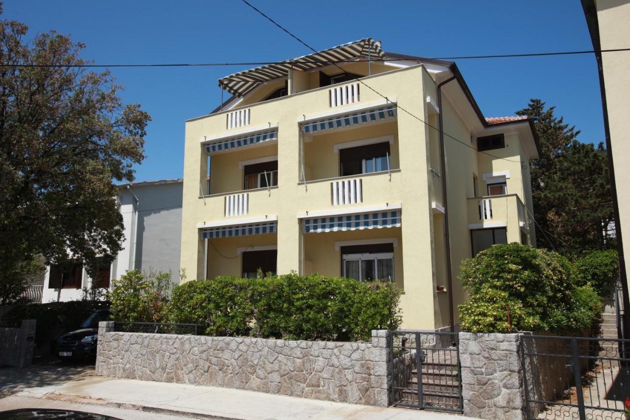 Studio Apartments Cavrak With Terrace Baška Zewnętrze zdjęcie