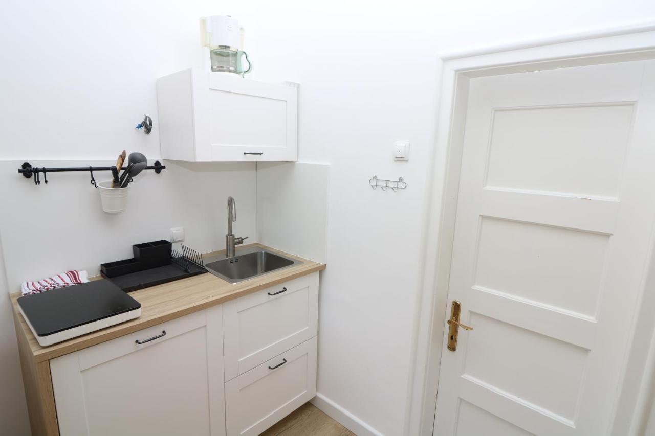 Studio Apartments Cavrak With Terrace Baška Zewnętrze zdjęcie