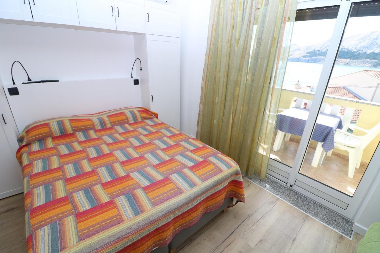 Studio Apartments Cavrak With Terrace Baška Zewnętrze zdjęcie