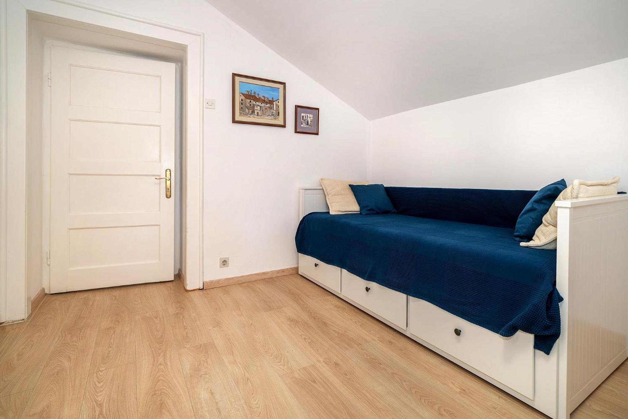 Studio Apartments Cavrak With Terrace Baška Zewnętrze zdjęcie