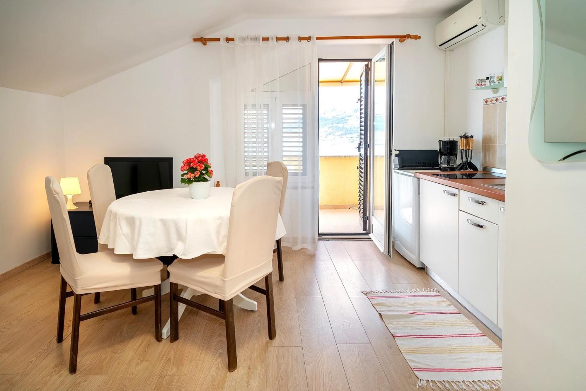 Studio Apartments Cavrak With Terrace Baška Zewnętrze zdjęcie