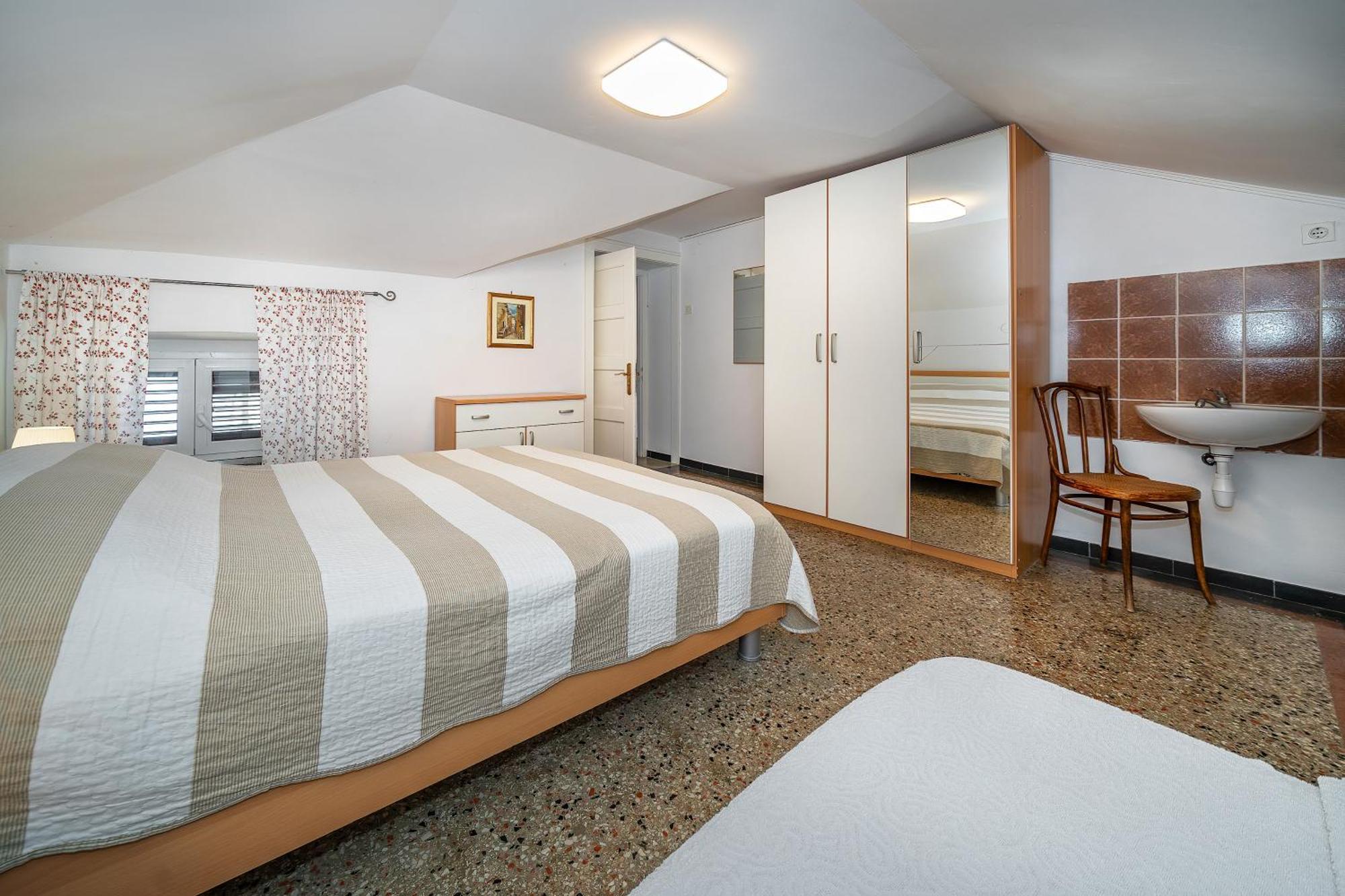 Studio Apartments Cavrak With Terrace Baška Zewnętrze zdjęcie